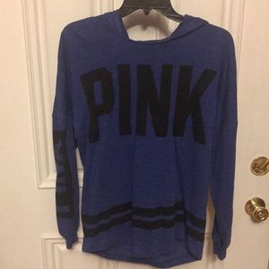VS pink-blue hooded T-shirt